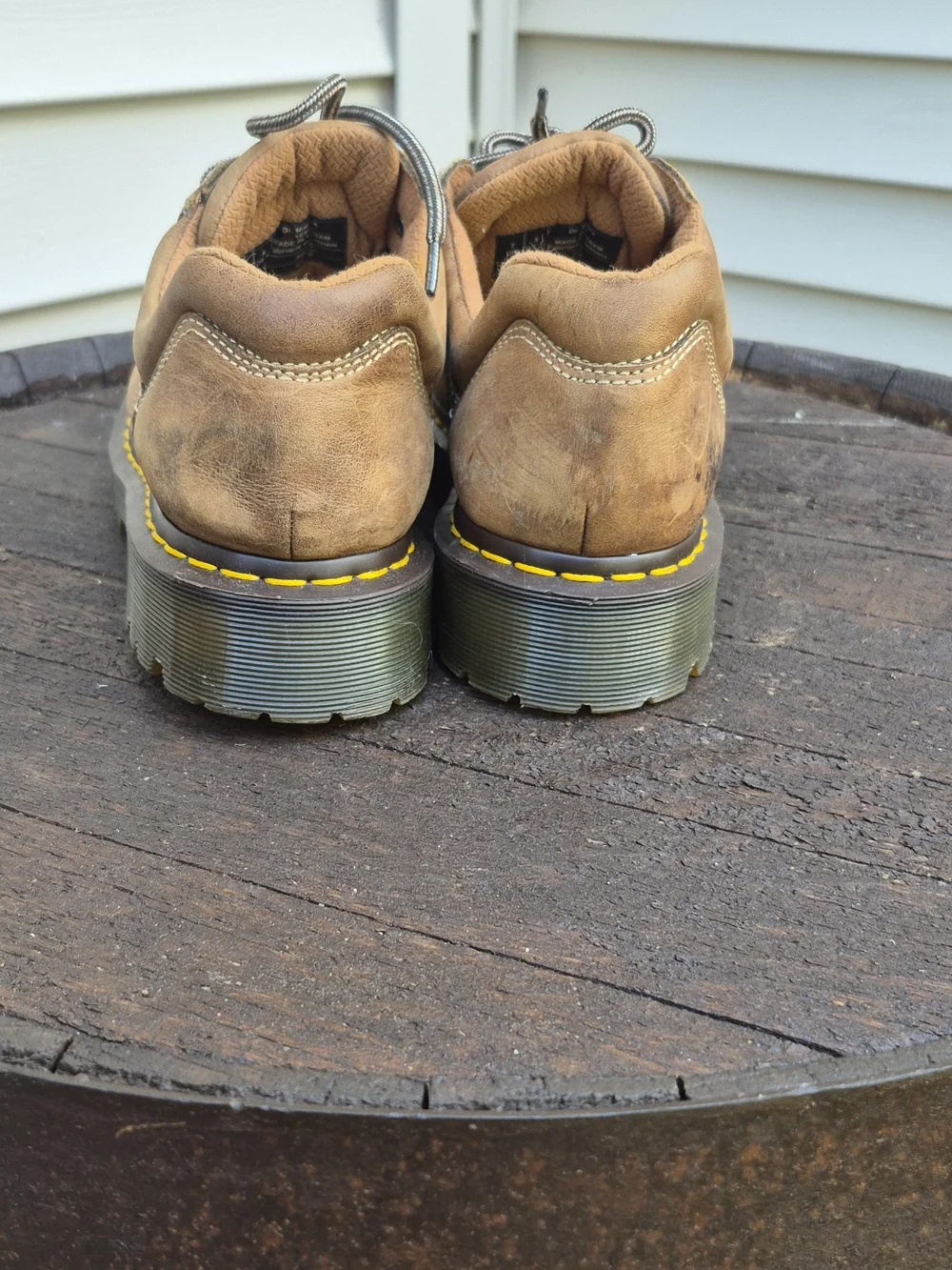 VIntage Dr. Martens 10940 low-top chunky oxford shoes M-8/ W-9